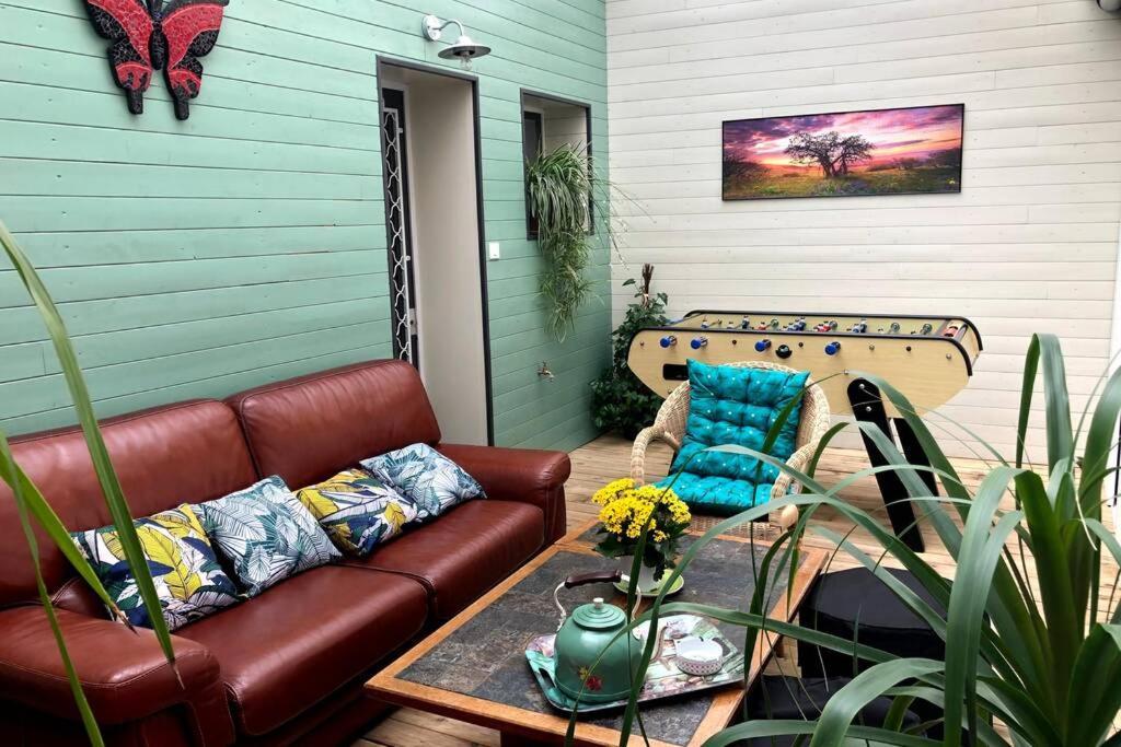 Belena Gold Coast Villa Бон Екстериор снимка